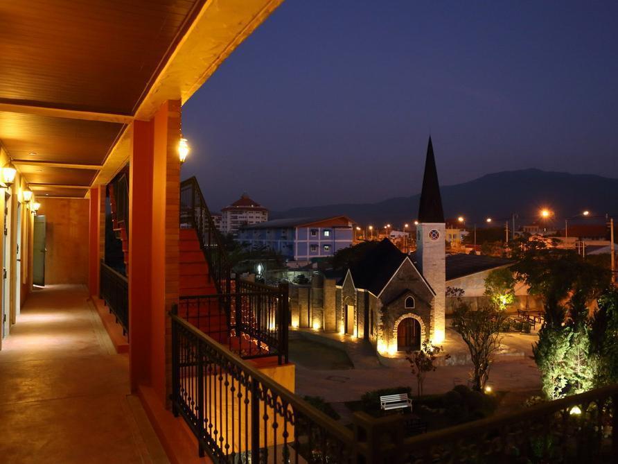 San Pareni Hotel Chiang Mai Exterior foto