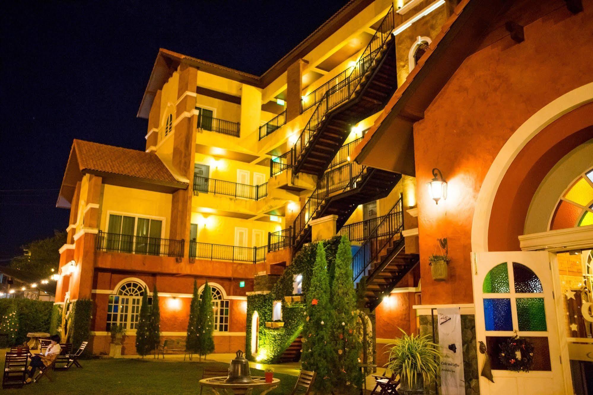 San Pareni Hotel Chiang Mai Exterior foto