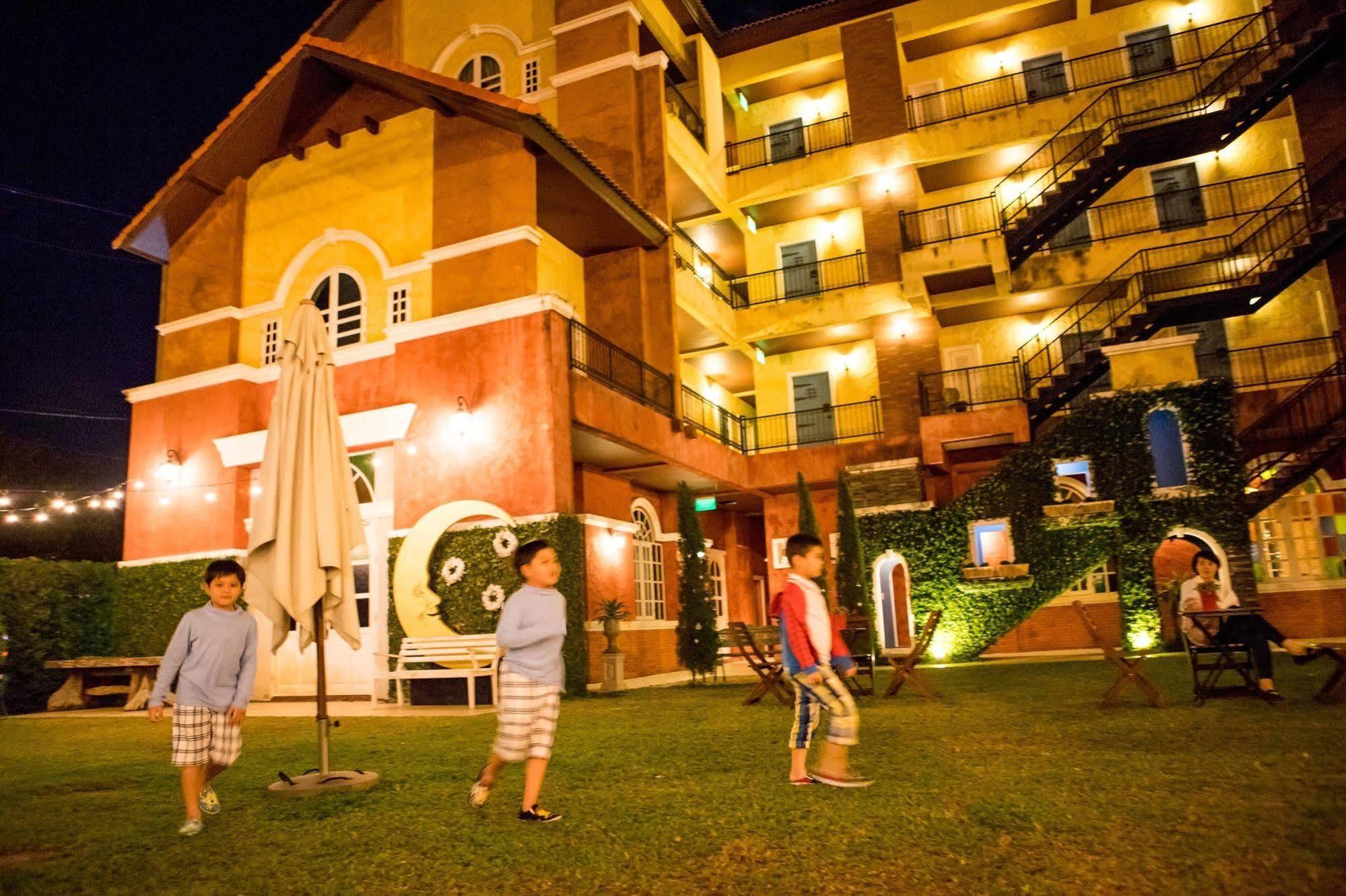San Pareni Hotel Chiang Mai Exterior foto